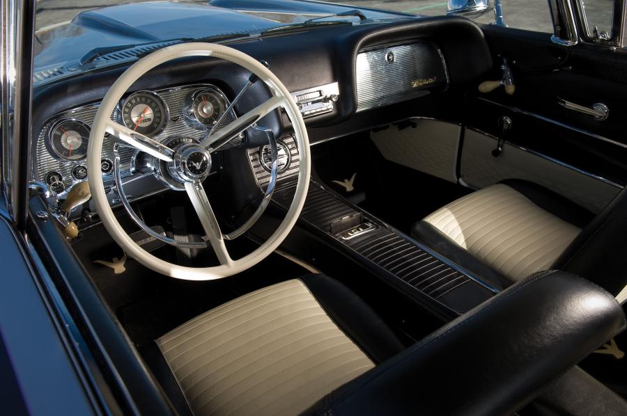  Ford Thunderbird Custom Hardtop 1958 года  (фото 6 из 8)